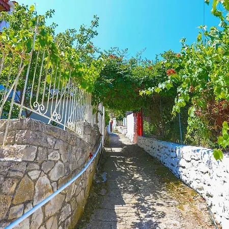 Vista Mare Faros